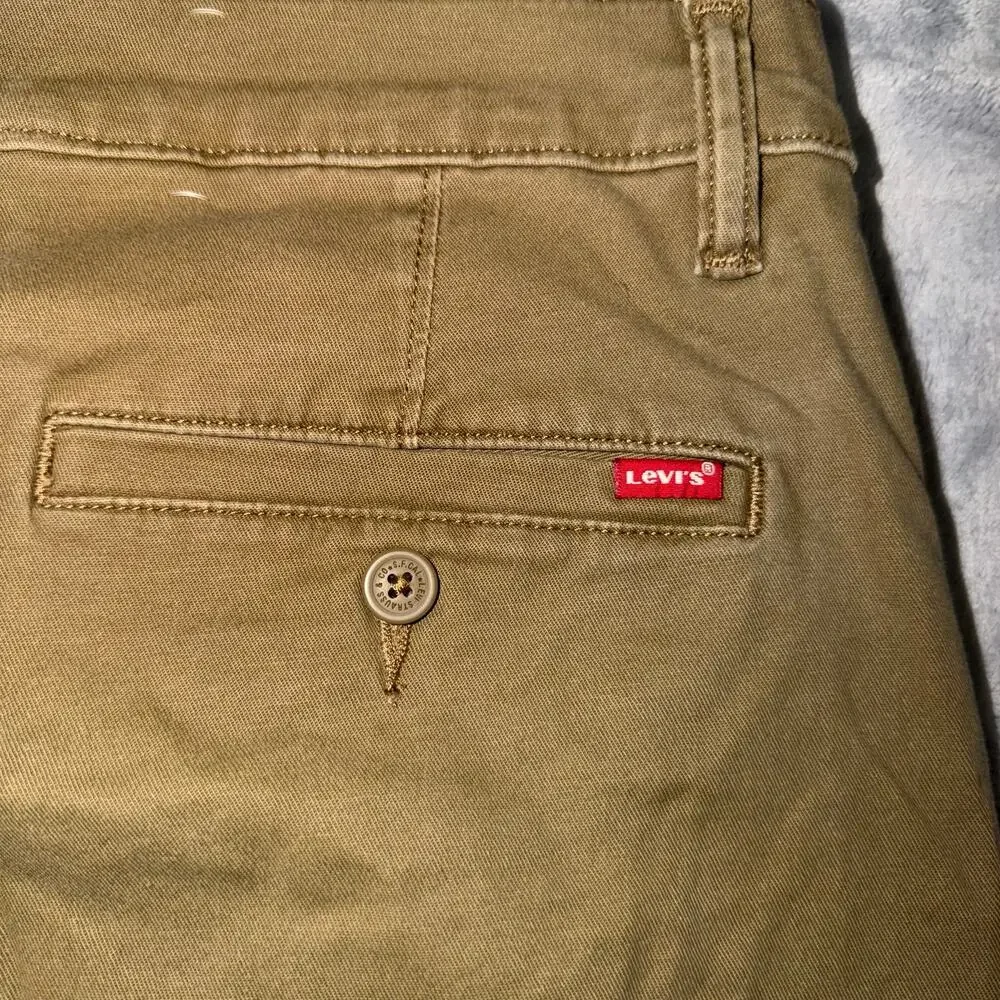 Levi’s XX Chino Standard Taper Mens Pants Olive Green Waterless